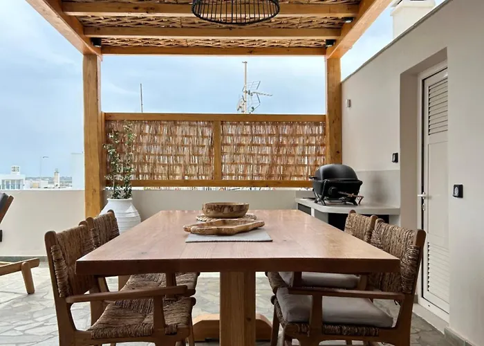 Naxian Icon Luxury Apartament *